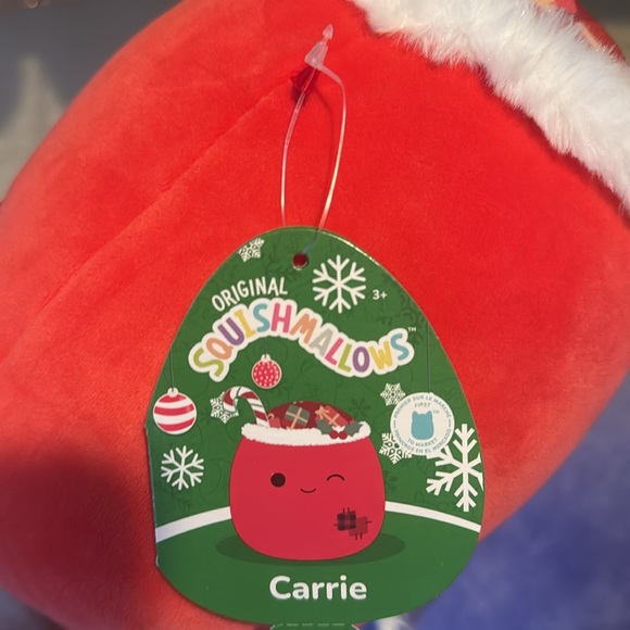 Carrie the gift bag, Santa’s gift bag holiday squishmallow NWT - Picture 7 of 10